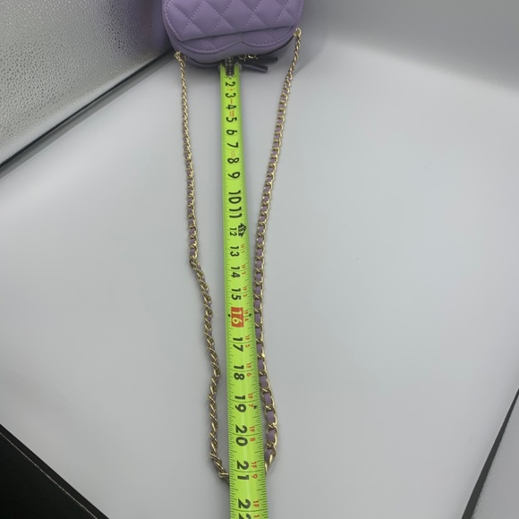 Purple quilted heart shape crossbody/shoulder bag gold-tone chain zipper closure - Picture 10 of 13